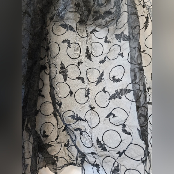 Spiderweb & Bat Fabric 🕸🦇 - Picture 5 of 9